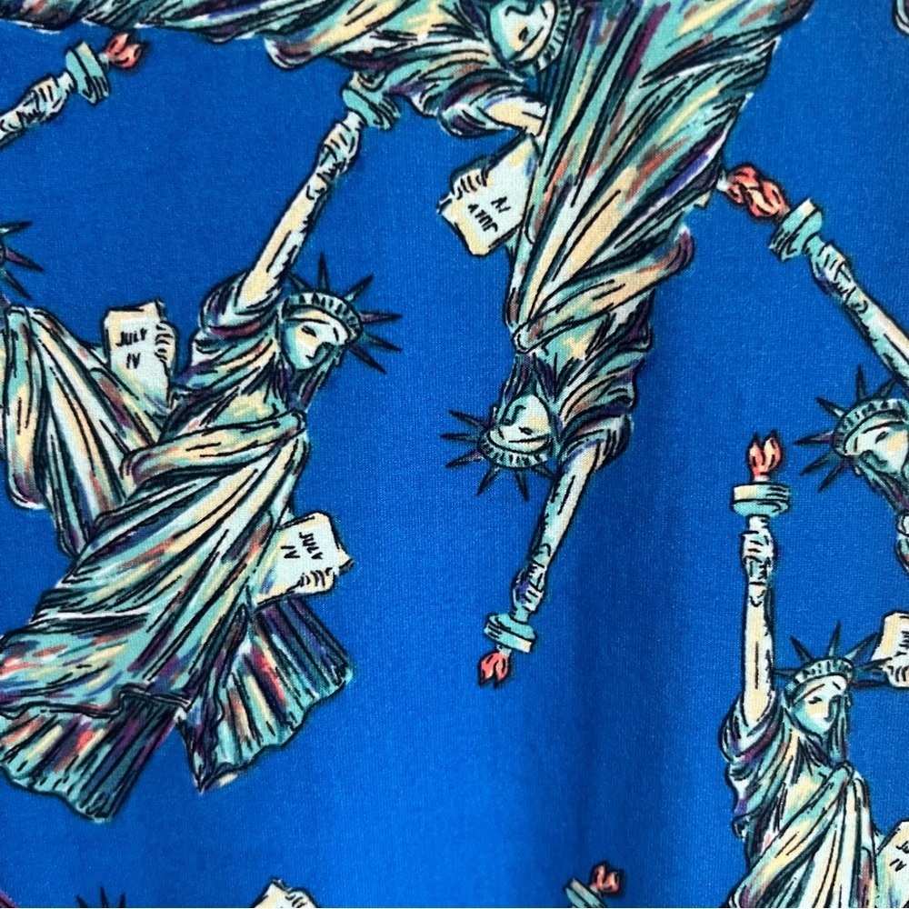LuLaRoe Blue Statue of Liberty Leggings - Picture 9 of 9
